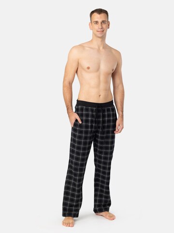 Pantaloncini da pigiama 'Pantoneclo Men’s Night Wear Long Pajama' di PANTONECLO in nero