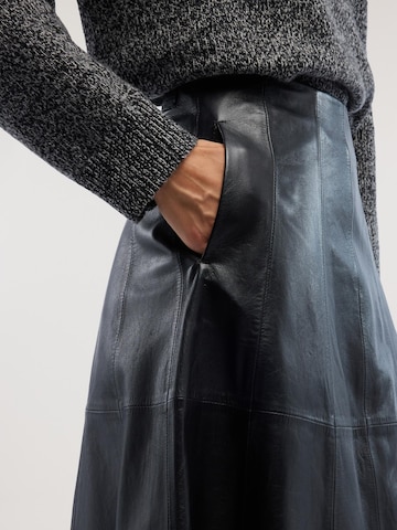 Trussardi - Falda en negro