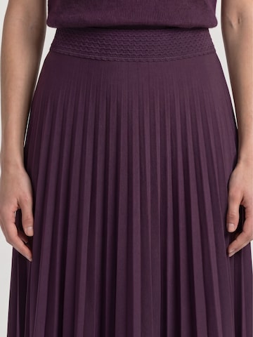 Rich & Royal - Falda en lila