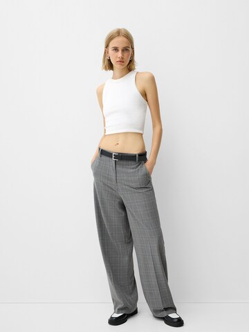 Wide Leg Pantalon à plis Bershka en gris