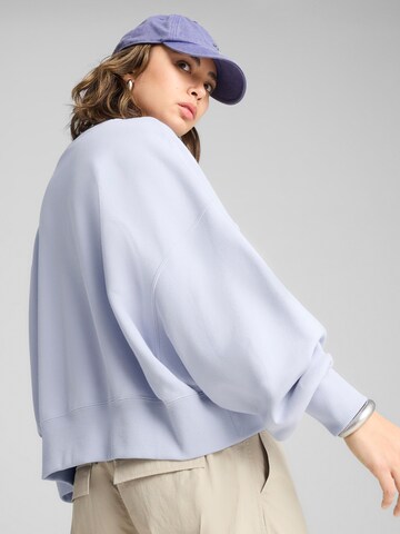 PUMA Sweatshirt 'Wardrobe Ess' in Blauw