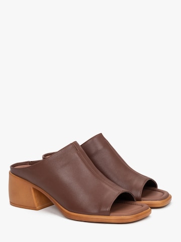 Estro Muiltjes '224819' in Bruin