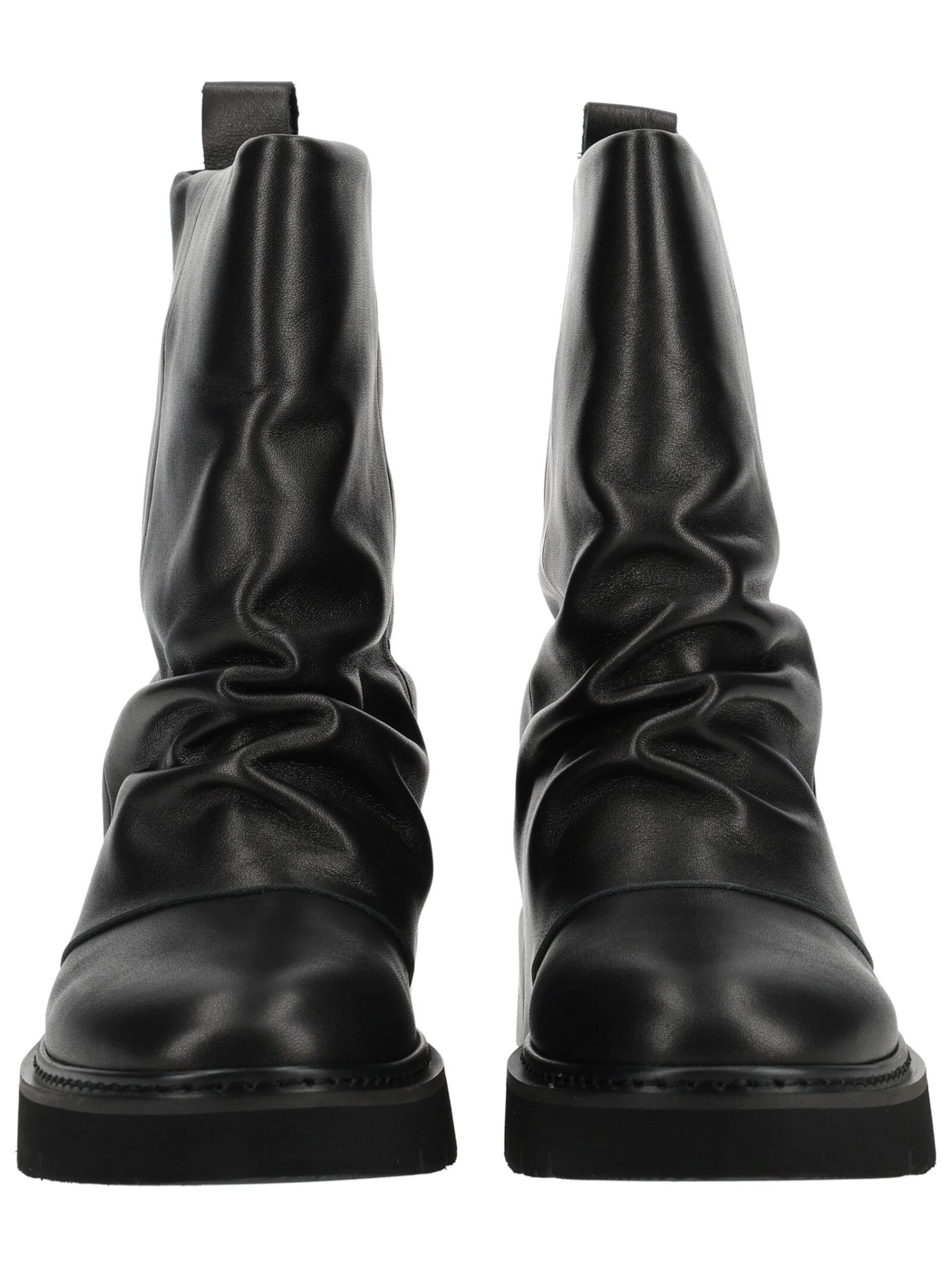 Alma En Pena Boots in Black