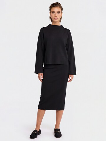 APART Skirt in Black