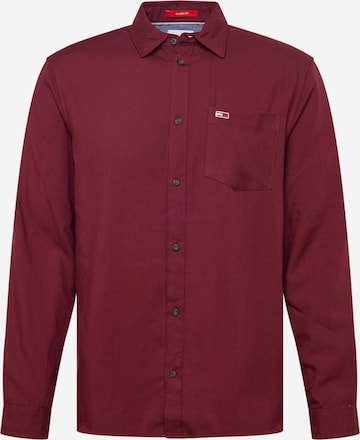 Tommy Jeans Regular fit Button Up Shirt in Red: front