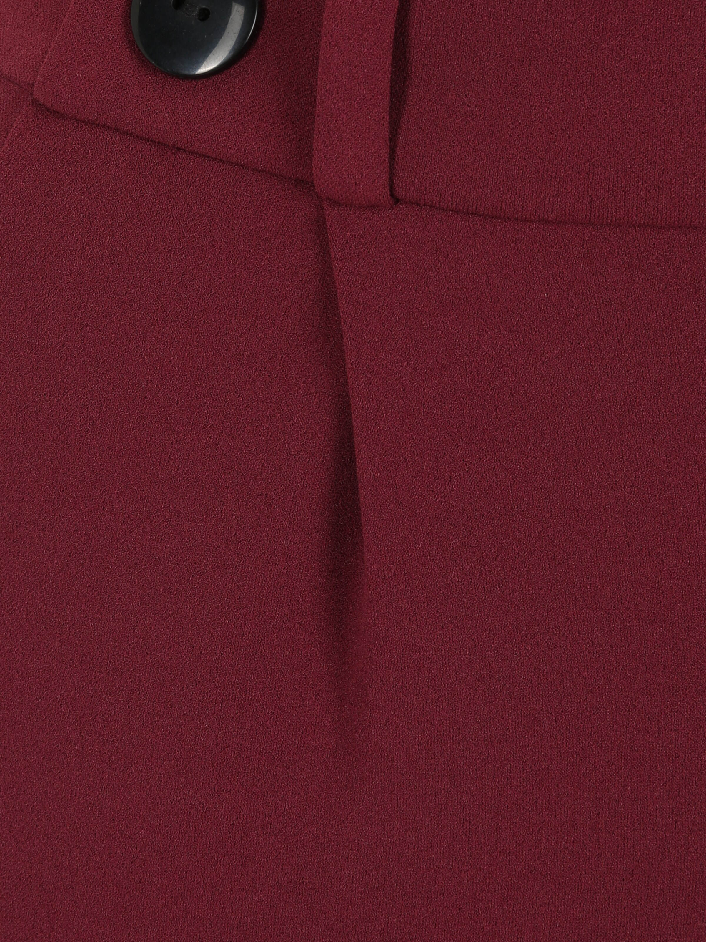 Regular Pantalon à pince 'GEGGO' JDY Tall en rouge