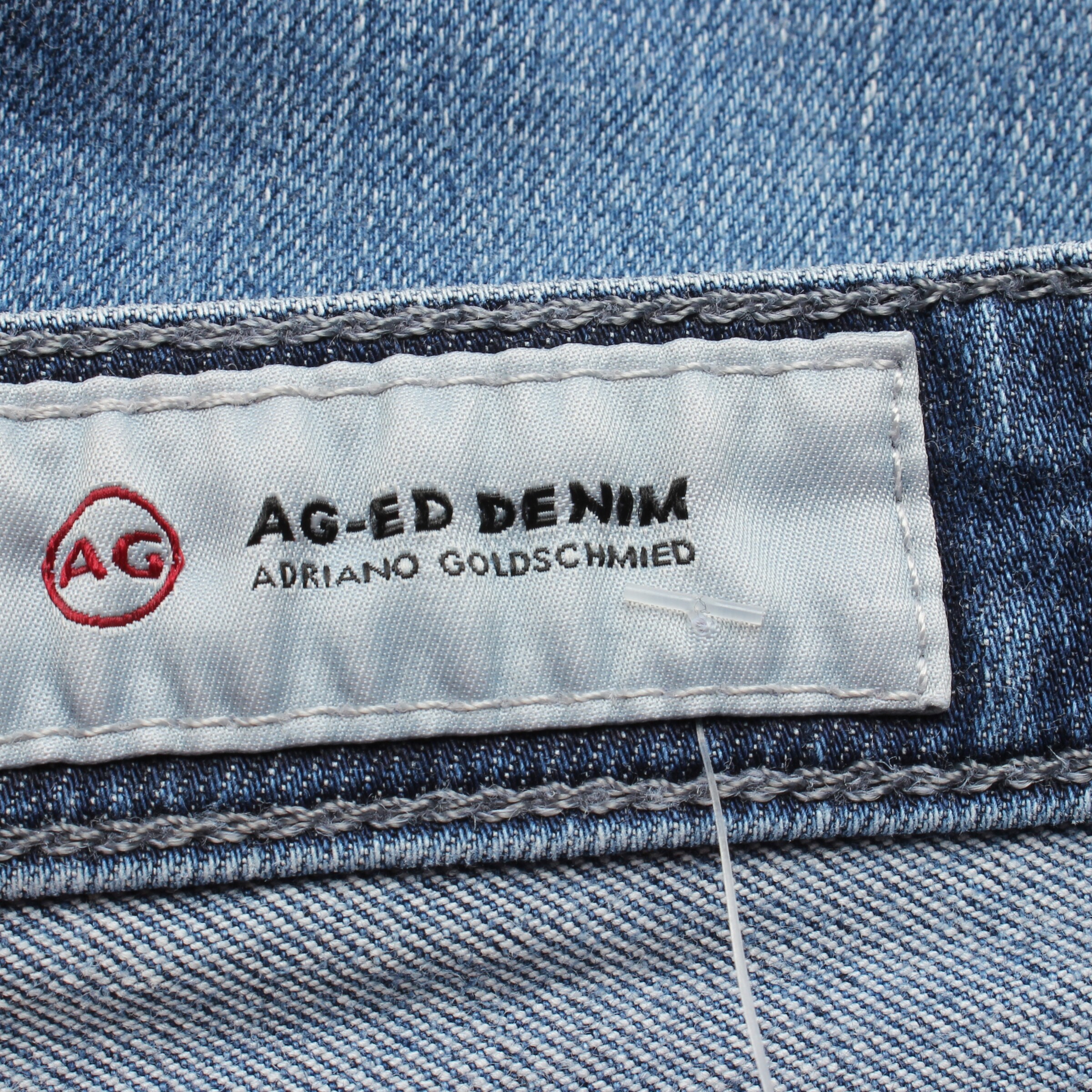AG Jeans Jeans in 27 in Blue