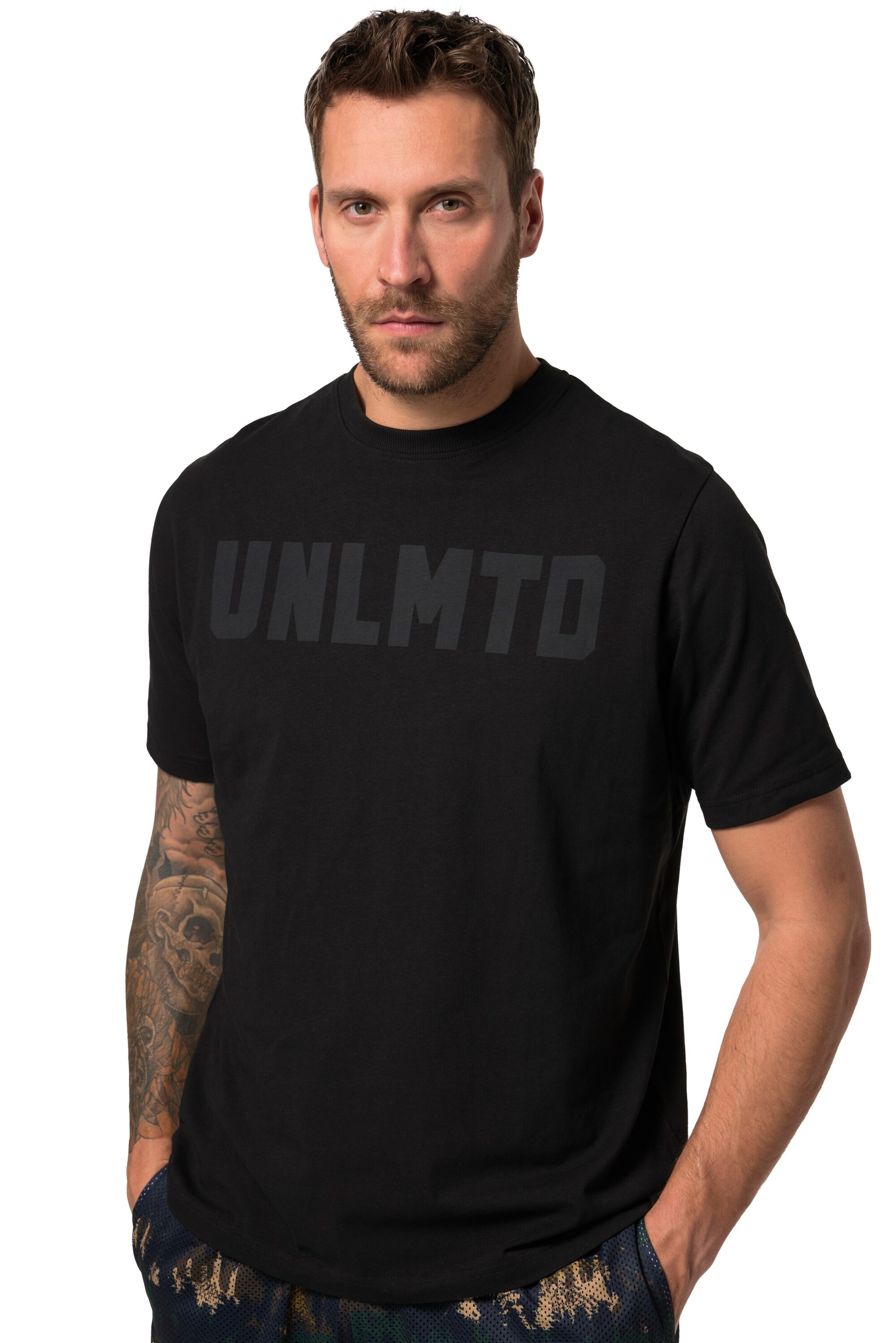 JAY-PI Shirt in Zwart: voorkant