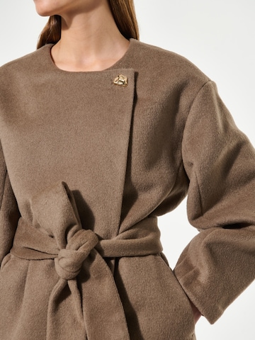 Dea Kudibal - Chaqueta de entretiempo ' DEA ' en marrón