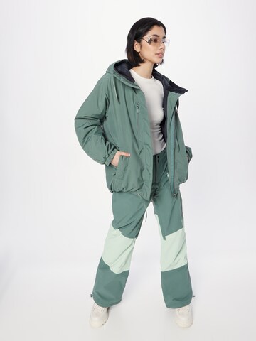 ROXY Zimní bunda 'LOFTY' – zelená