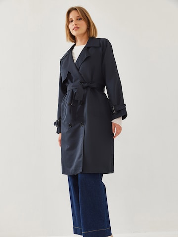 Bianco Lucci Tussenmantel in Blauw