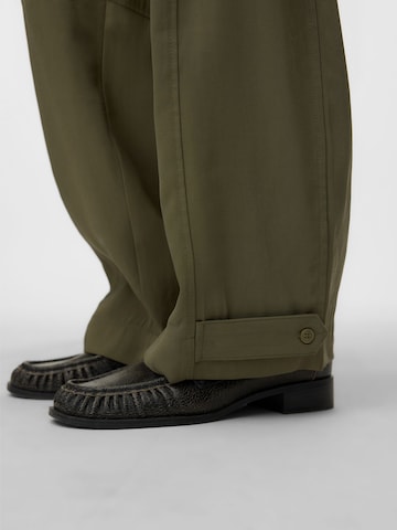 Barrel Pantaloni 'VMELLIOT' di VERO MODA in verde