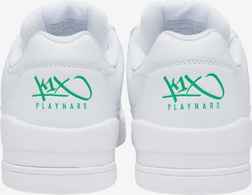 Baskets basses K1X en blanc
