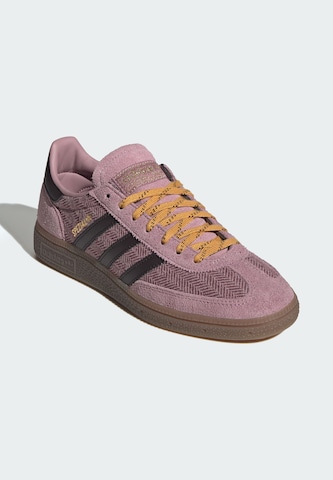 Baskets basses 'Handball Spezial' ADIDAS ORIGINALS en violet : devant