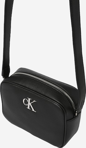 Calvin Klein Jeans - Bolso de mano en negro: frente