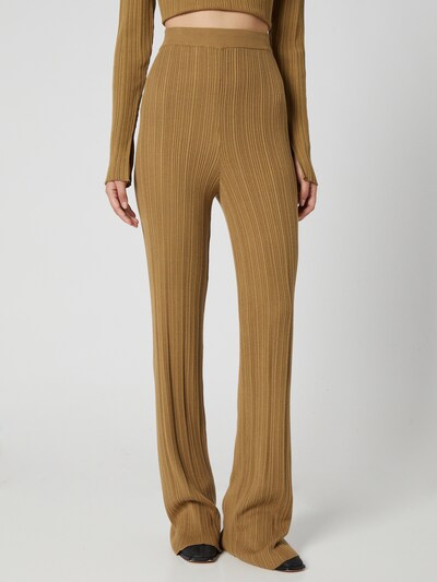 Pantaloni 'Samara' A LOT LESS pe oliv, Vizualizare model