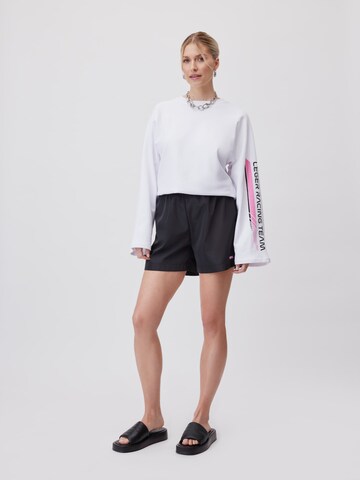 Sweat-shirt 'Lola' LeGer by Lena Gercke en blanc