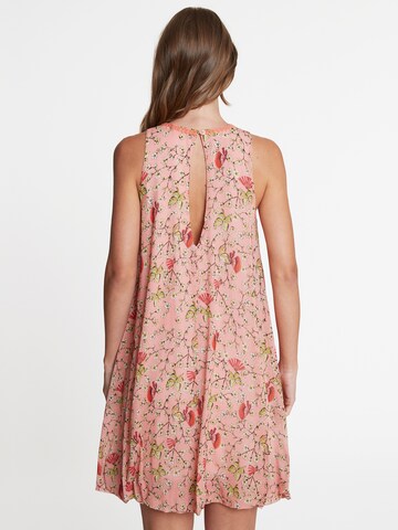 Ana Alcazar Kleid 'Wavine' in Pink