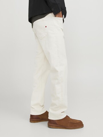 R.D.D. ROYAL DENIM DIVISION Loosefit Chino in Wit