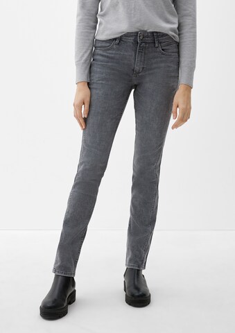 s.Oliver - Slimfit Vaquero 'Betsy' en gris: frente
