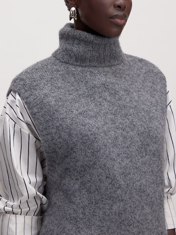 EDITED Väst 'Alba Knit Vest' i grå
