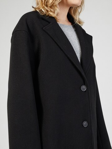 PIECES Between-seasons coat in Black