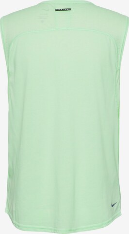 NIKE Performance Shirt 'Trail' in Green