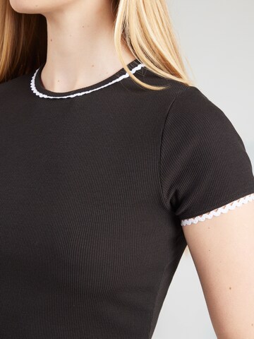 ABOUT YOU - Camiseta 'Maxine' en negro