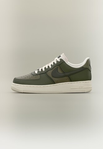 Nike Sportswear Ниски маратонки 'Air Force 1 '07 LV8' в зелено