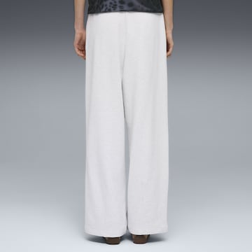 PUMA Loosefit Sporthose in Grau