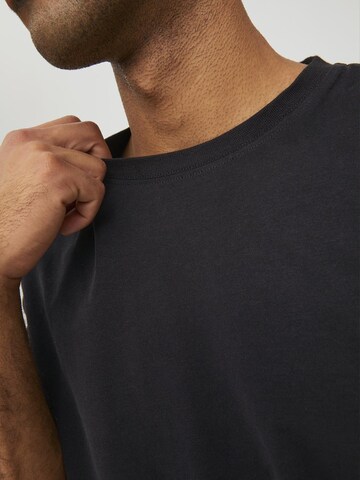 R.D.D. ROYAL DENIM DIVISION Bluser & t-shirts i sort