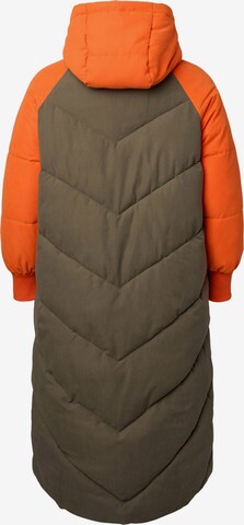 Manteau d’hiver 'CAPEACHY' Zizzi en marron