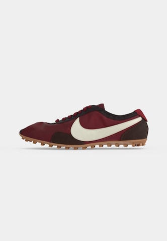 Baskets basses Nike Sportswear en rouge : devant