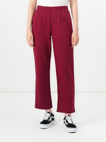 GAP Loosefit Παντελόνι σε κόκκινο: μπροστά