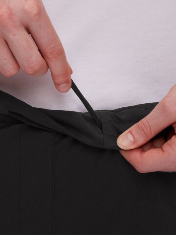 MAMMUT Tapered Outdoor Pants 'Massone Light' in Black