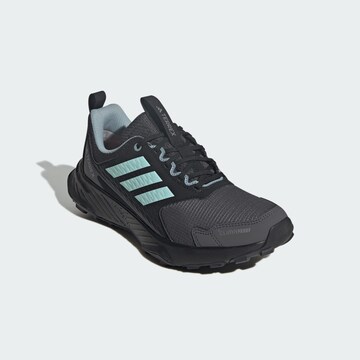 ADIDAS TERREX Loopschoen 'Tracefinder 2' in Grijs