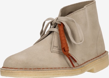 CLARKS Veterschoen 'Desert Boot' in Beige: voorkant