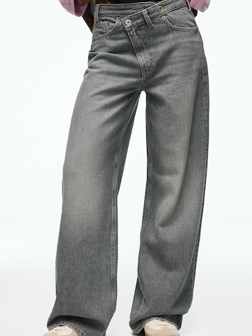 Bershka Wide leg Jeans i grå: framsida