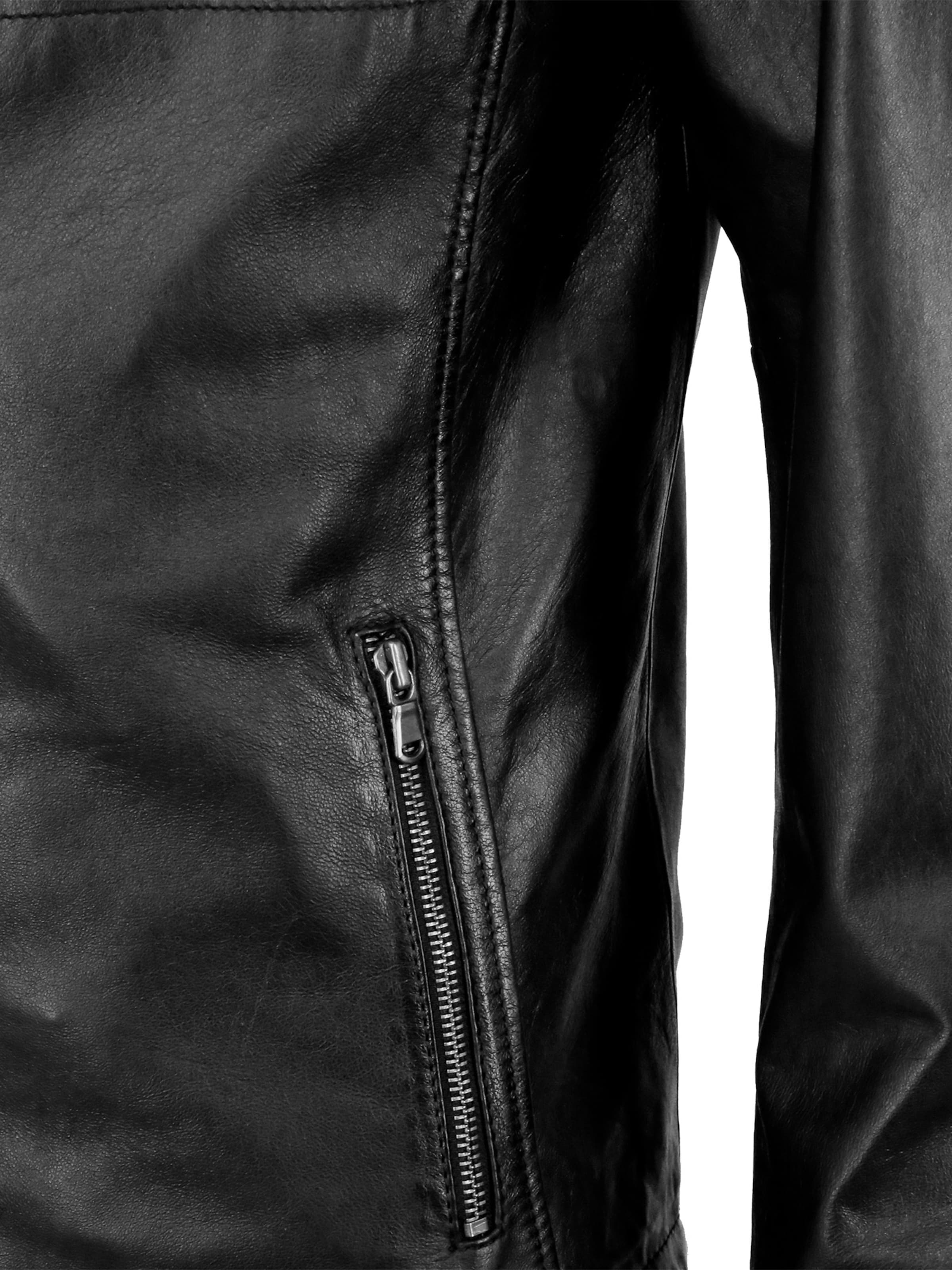 JCC Tussenjas in Zwart