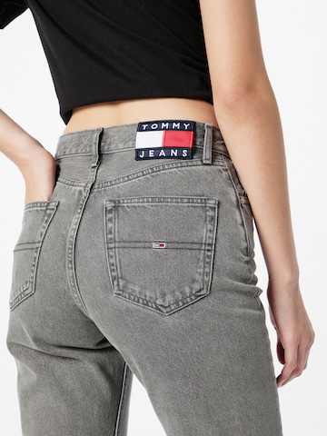 Tommy Jeans Regular Jeans 'JULIE' in Schwarz