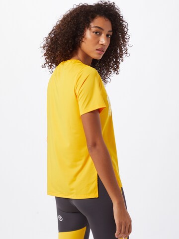 T-shirt fonctionnel 'Tech Touch' Superdry en jaune