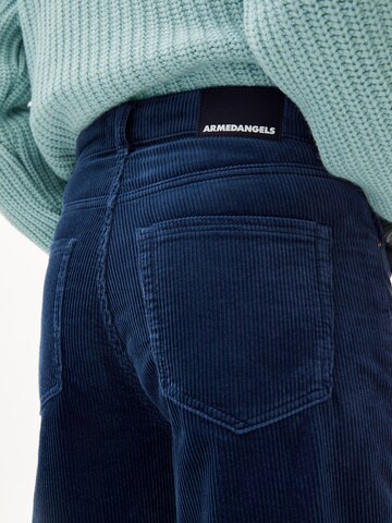 ARMEDANGELS Regular Stoffhose 'AAIKALA CORDUROY' in Blau