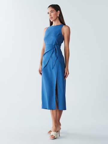 Robe 'SHAY' BWLDR en bleu