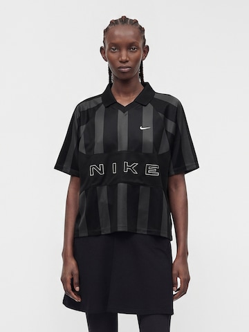 Nike Sportswear Тениска в черно: отпред