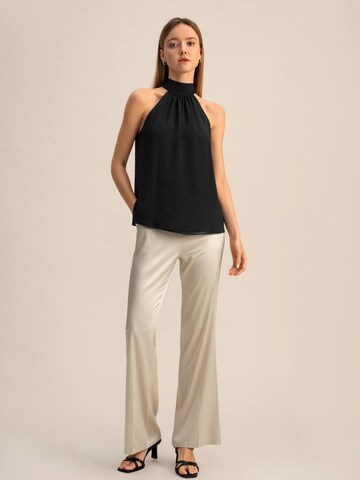 Camicia da donna 'Seidengeorgette Top mit Neckholder' di Lilysilk in nero