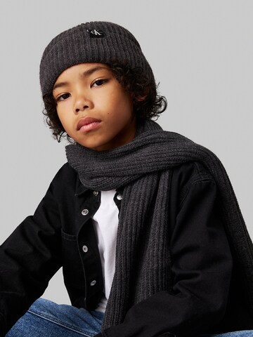 Bonnet Calvin Klein Jeans en noir