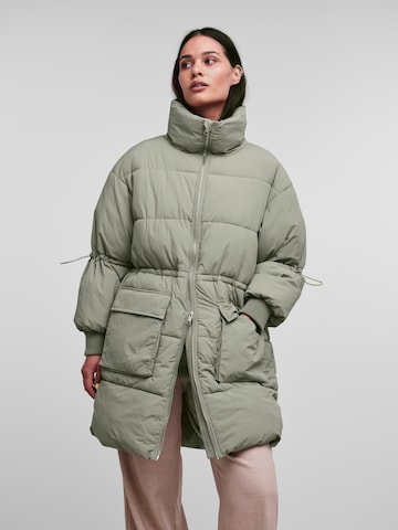 Manteau d’hiver 'Sealy' Y.A.S en vert : devant