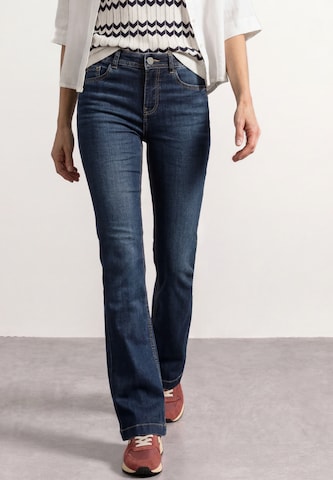 Bootcut Jeans di STREET ONE in blu: frontale