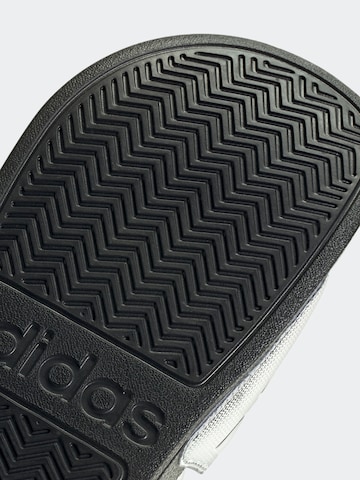 ADIDAS SPORTSWEAR Pistokkaat 'ADILETTE' värissä hopea