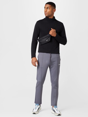 Pegador Regular Pants in Grey